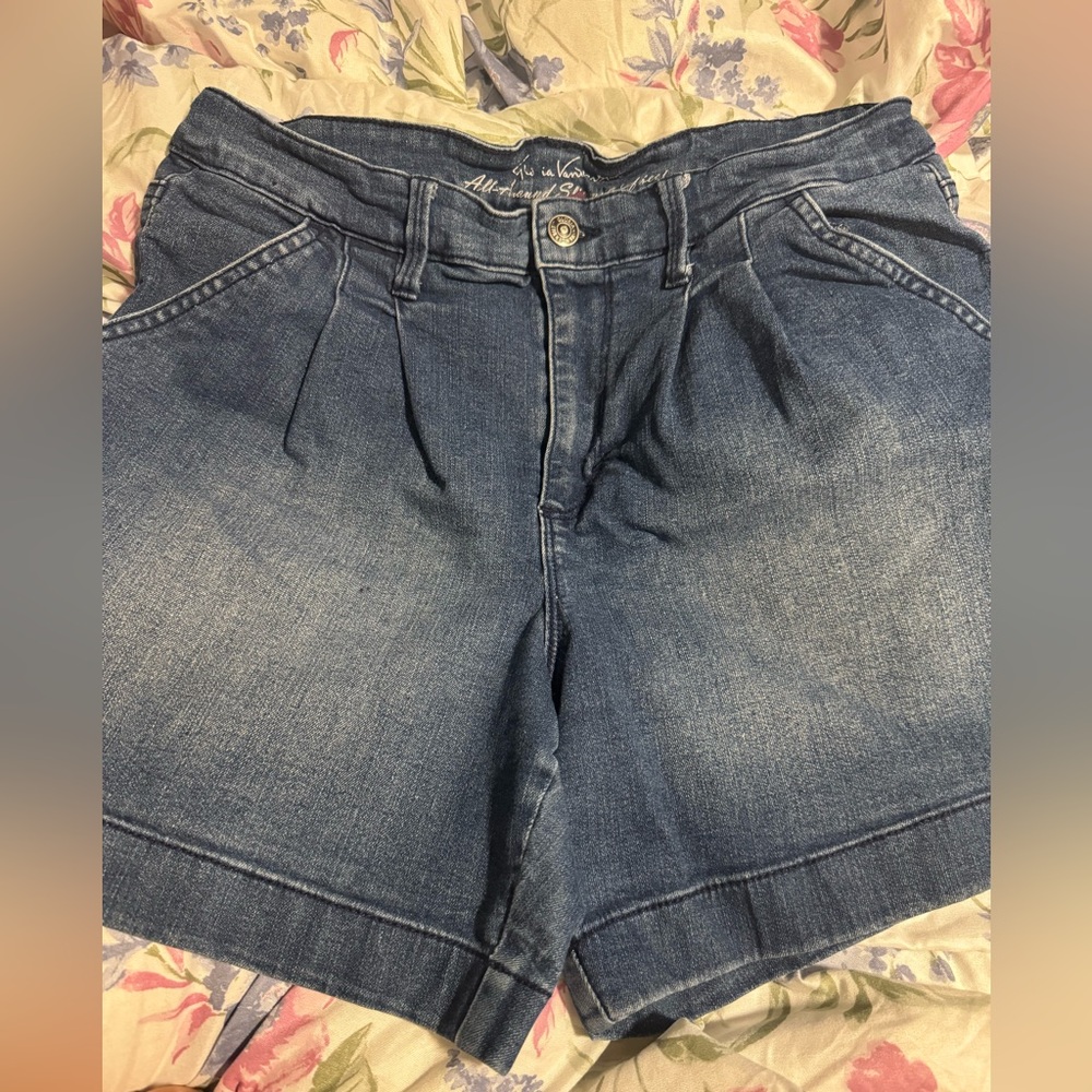 Classic Denim Women's Jean Shorts